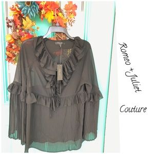 Romeo + Juliet Couture Blouse